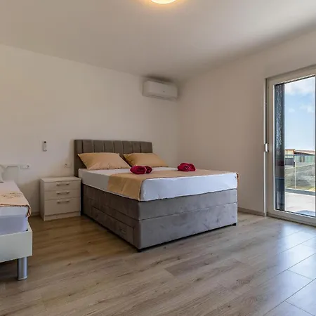Gorgeous In With Kitchen Vakantiehuis