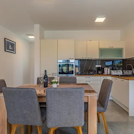 Gorgeous In With Kitchen Vakantiehuis *